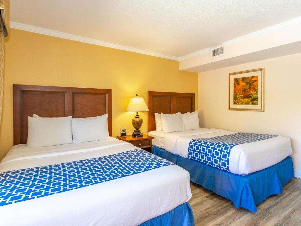 Coconut Cove All Suite Hotel Clearwater Beach Room photo