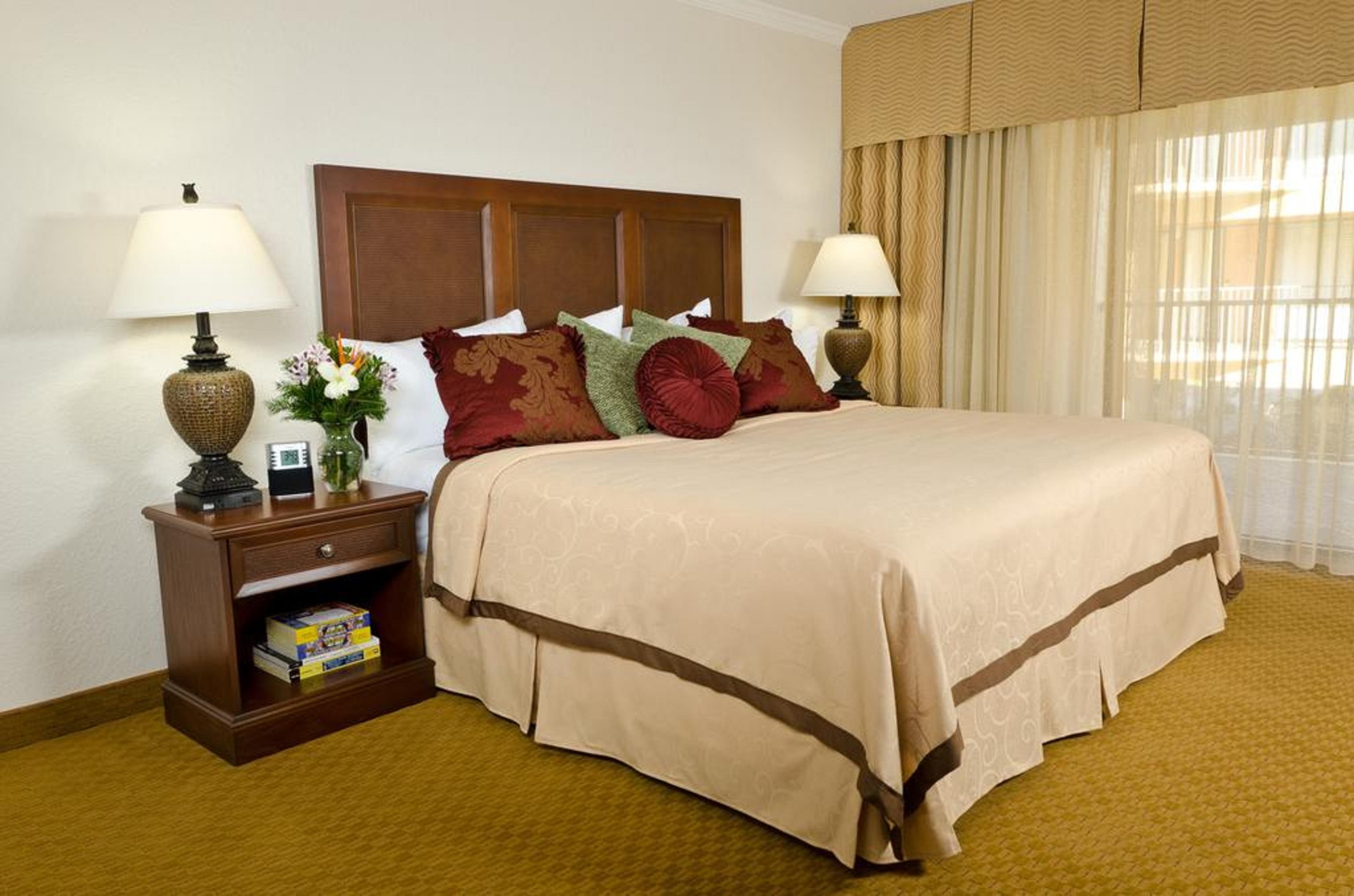 Coconut Cove All Suite Hotel Clearwater Beach Exterior photo