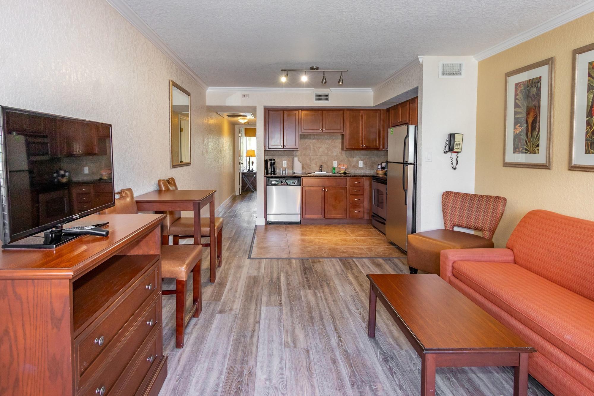 Coconut Cove All Suite Hotel Clearwater Beach Exterior photo
