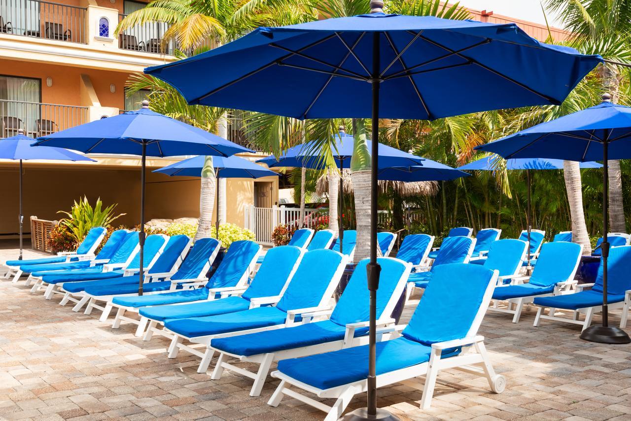 Coconut Cove All Suite Hotel Clearwater Beach Exterior photo