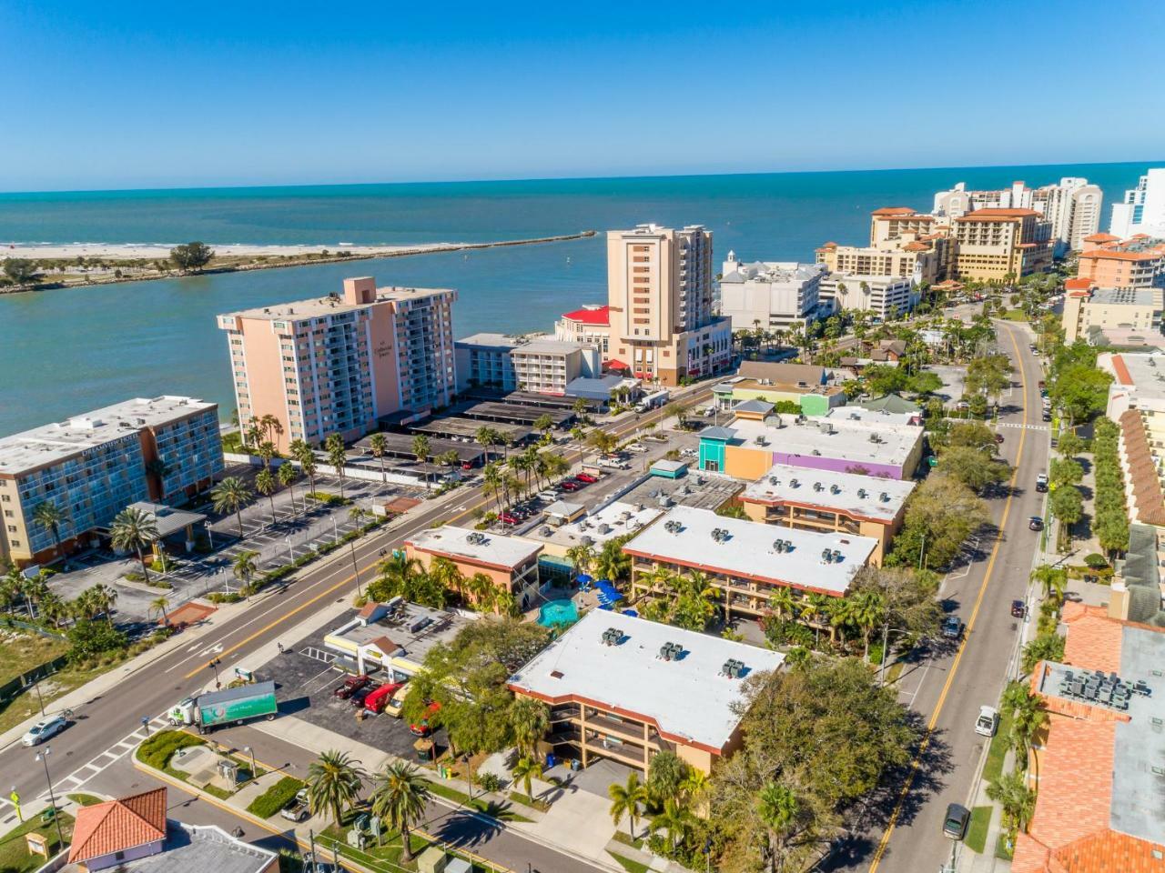 Coconut Cove All Suite Hotel Clearwater Beach Exterior photo